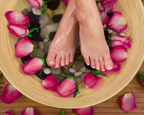 Five treatments for dry skin on the feet and legs